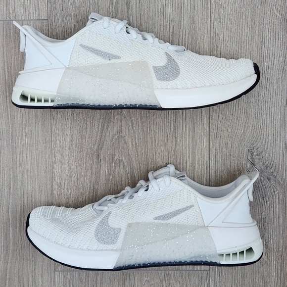 Nike Metcon 9 EasyOn Premium Weightlifting Gym Shoes FZ2113-101 Womens Sz 7.5 🏋 - Picture 1 of 10